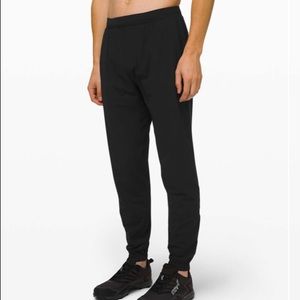 Men’s Lululemon Surge Jogger Shorter 27"